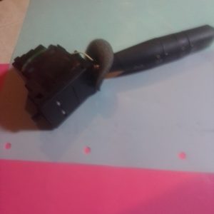 فروش دسته راهنما بوق دار سمت راست. کروز